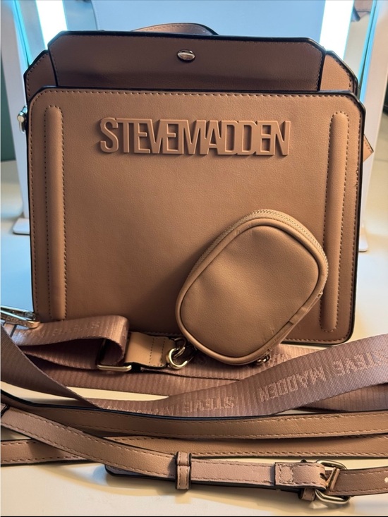 Steve Madden Handbags - Steve Madden Beige/Tan Structured Crossbody with Detachable Coin Pouch